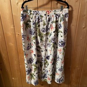 Vintage Portraits by Northern Isles II Button Front White Floral Skirt